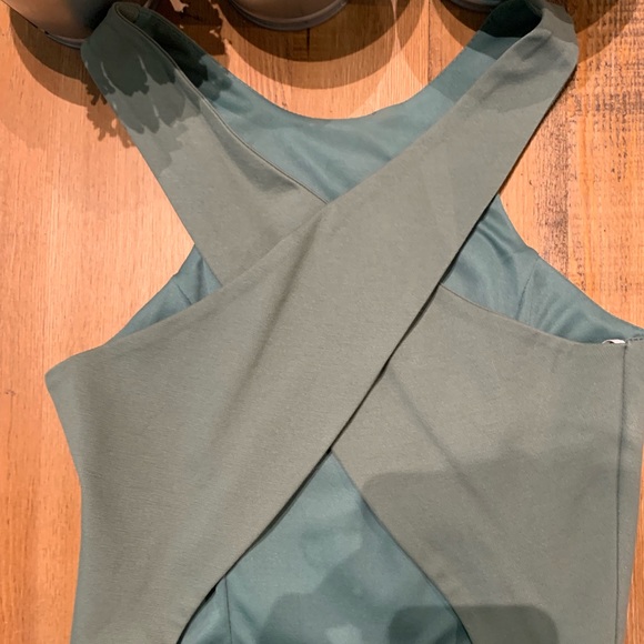 Dress - Picture 2 of 4